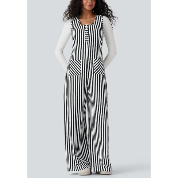 NWT Halara U-Neck Sleeveless Stripe Waffle Casual Jumpsuit Pockets Black White M - Picture 1 of 14